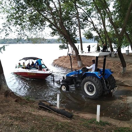 Apartamento Do Lago, Com Churrasqueira Privativa , Cozinha , Internet Banda Larga, Rampa Barco E Jet, Pesqueiro - B101 Caldas Novas Εξωτερικό φωτογραφία