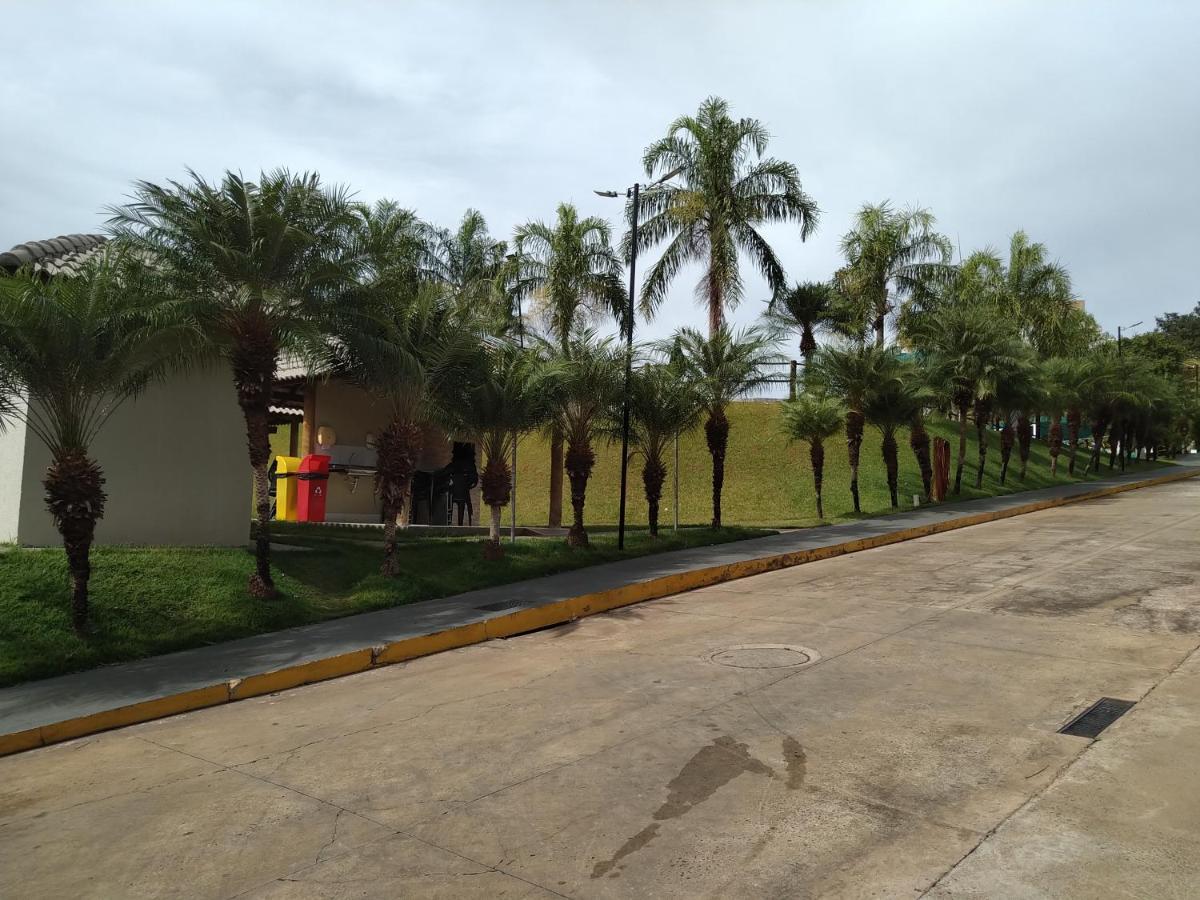 Apartamento Do Lago, Com Churrasqueira Privativa , Cozinha , Internet Banda Larga, Rampa Barco E Jet, Pesqueiro - B101 Caldas Novas Εξωτερικό φωτογραφία